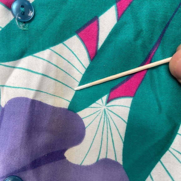 Hilo Hattie Purple and Teal Floral Men's Shirt - Picture 4 of 4